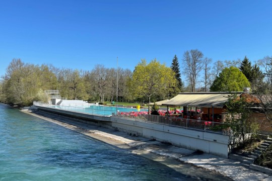 Parkbad quer Sommer 2022.jpg